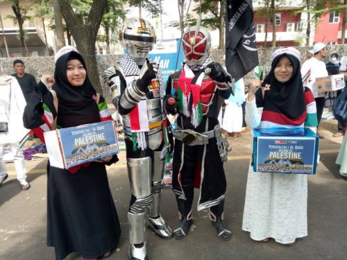 Together Save Palestine: Superhero Beramal Bantu Saudara di Palestina